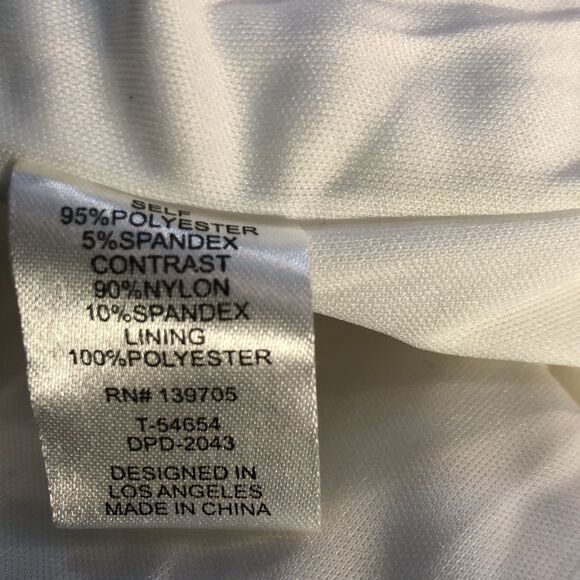 Honey and Rosie White Sleeveless Fitted Crew Neck W/Mesh Cut Out Sides 9 - Picture 10 of 13